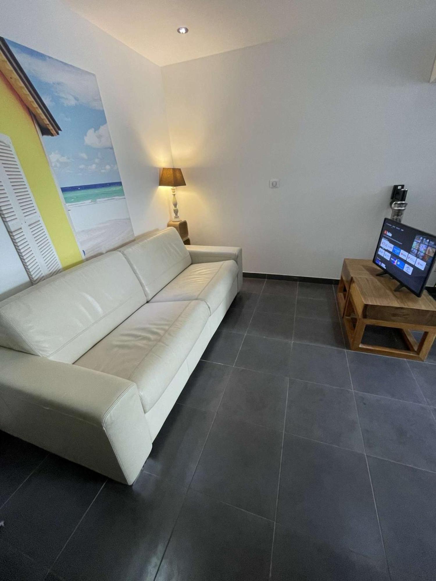 Appartement Neuf, 2 Chambres, Terrasse Plein Sud A 생트막시메 외부 사진
